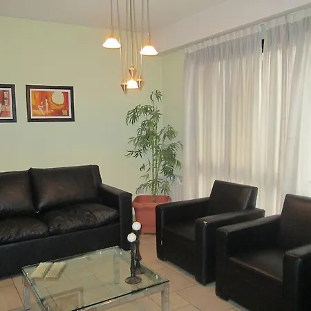 Aires Del Parque Apartment